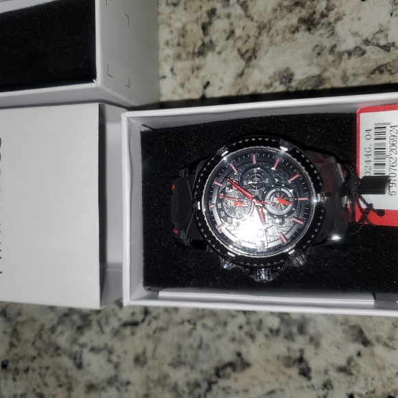 Mini Focus Watch - Picture 3 of 3